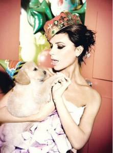 Victoria-Beckham-Glamour-US-March-6-150x150(1)