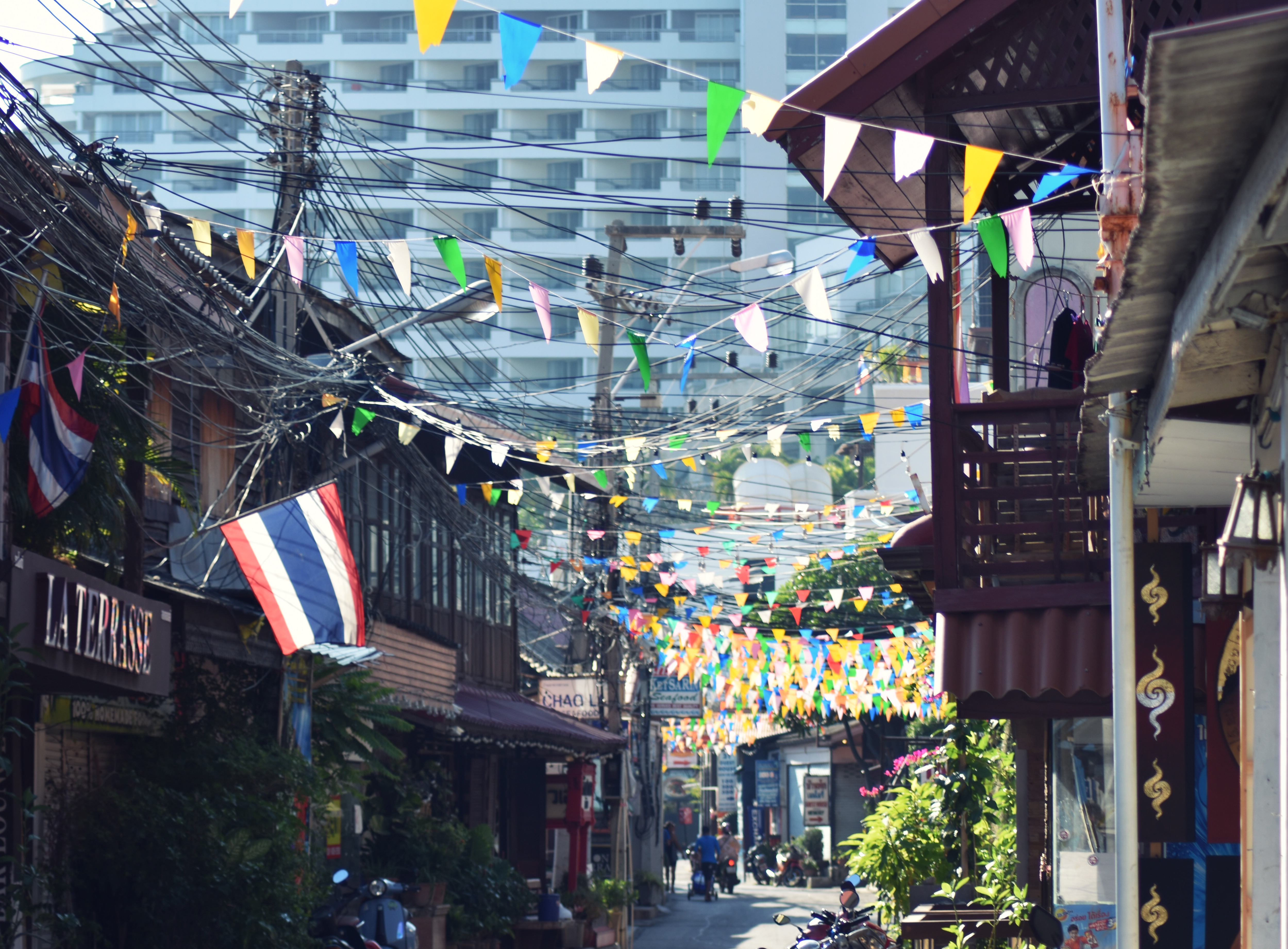 CD31A660-EC49-464E-A64A-6F3A57EBE5B9